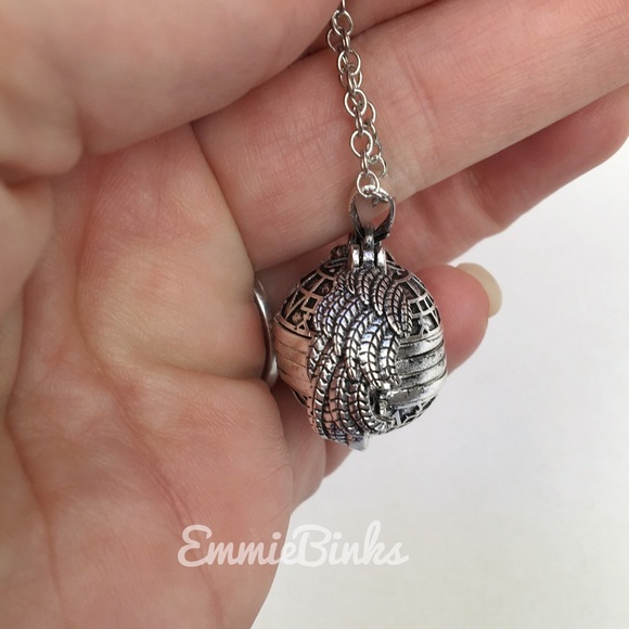 New Photo Picture Keeper Accordion Orb Pendant Necklace / Photo Globe Locket - Picture 4 of 16